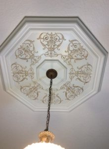 Ceiling_Dining room_medallion with appliqués_Central Florida Custom Carpentry